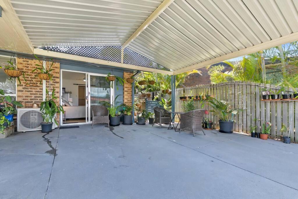 The Brick Batch - holiday unit! - Housity