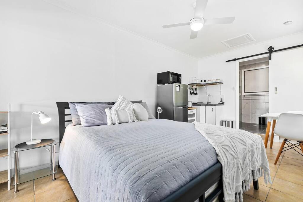 The Brick Batch - holiday unit! - Housity
