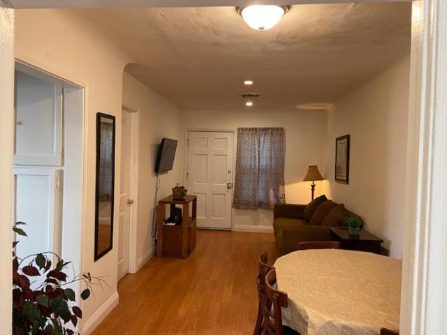 Nice Home in Burbank - Housity