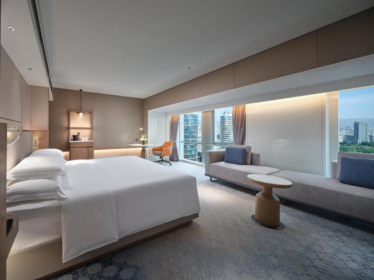 Crowne Plaza Hohhot City Center - Housity