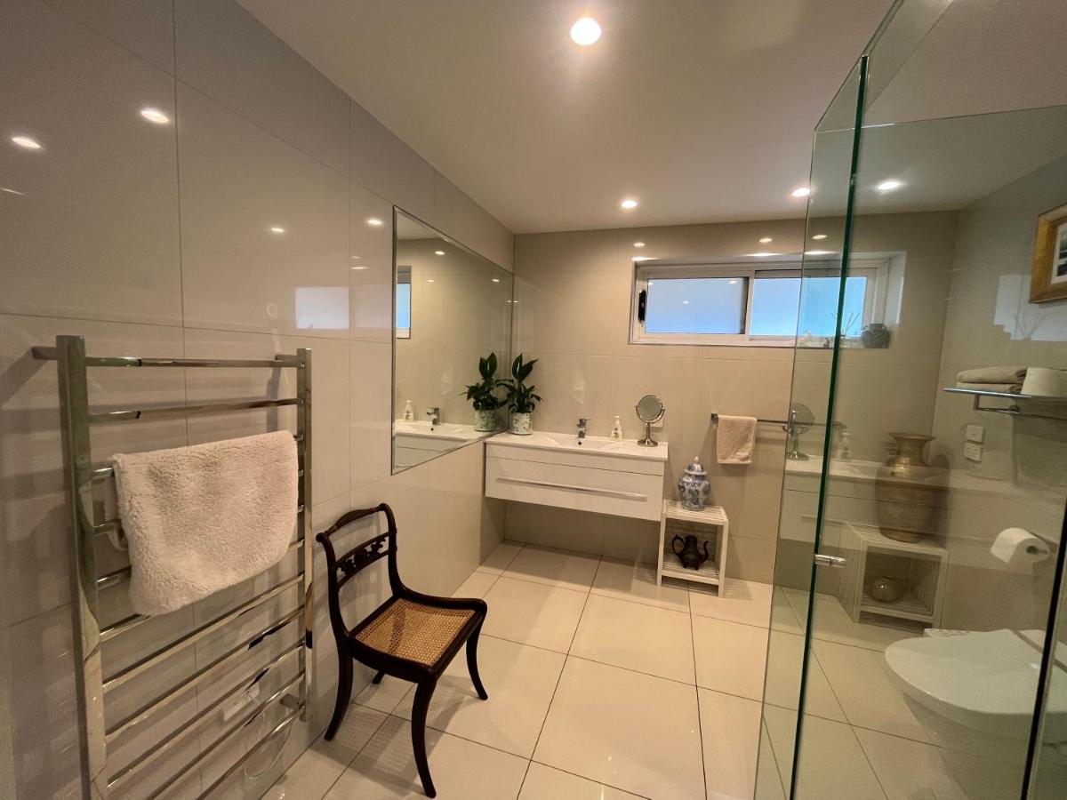 White House - Housity