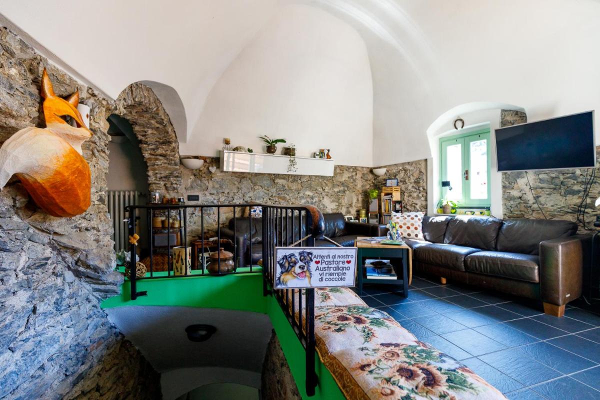 Arvé Castelbianco - B&B e Appartamento - Housity