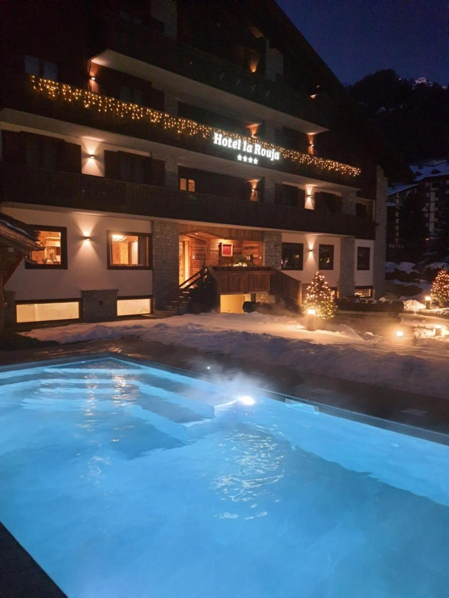 Hotel La Rouja - Housity