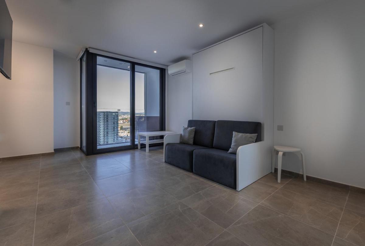 E1 STUDIOS-Hosted by Sweetstay - Housity