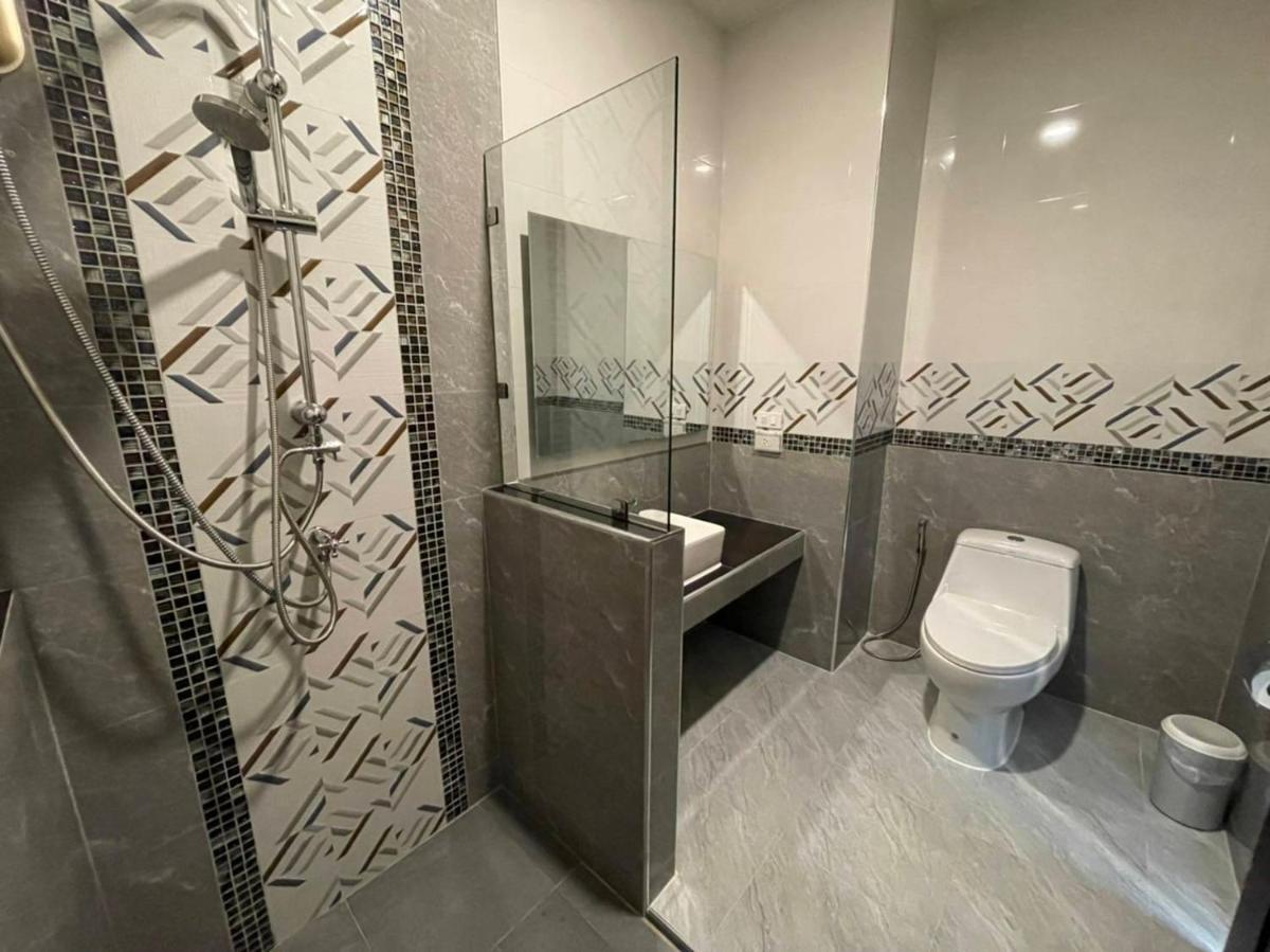 โรงแรมรชาโขง Racha Khong Hotel - Housity