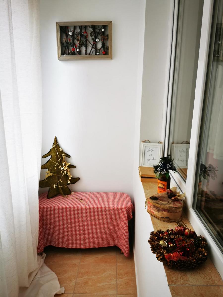 Popasul tălmaciului - Housity