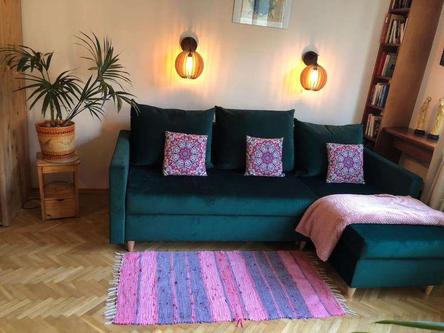 Feel Like Home in Warsaw - Housity