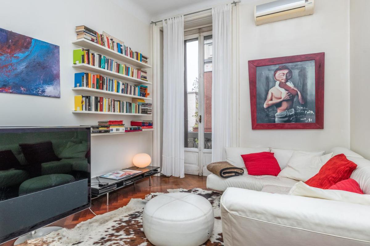 Very central in Cadorna station area! Excellent if you arrive from Malpensa Airport - Housity