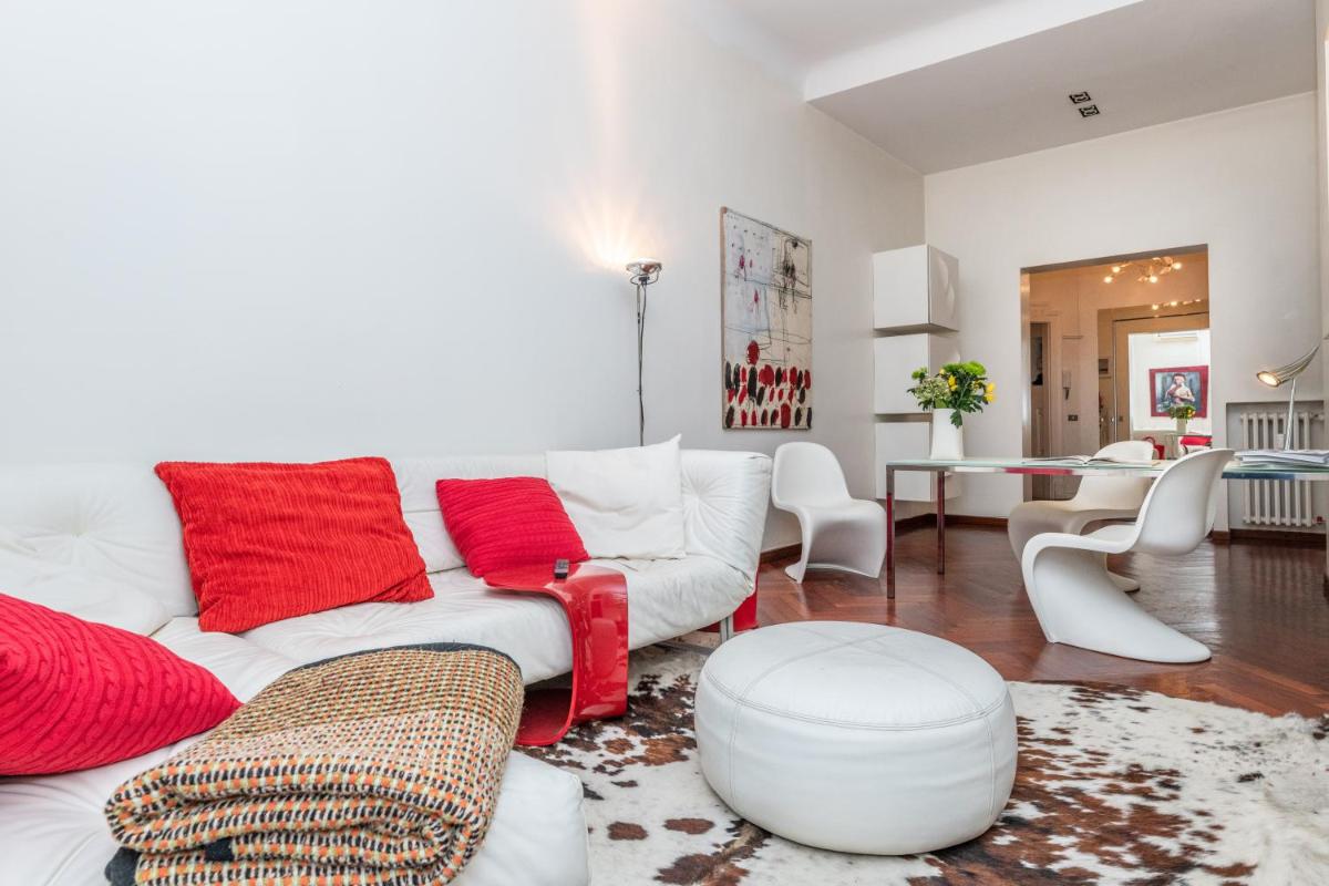 Very central in Cadorna station area! Excellent if you arrive from Malpensa Airport - Housity