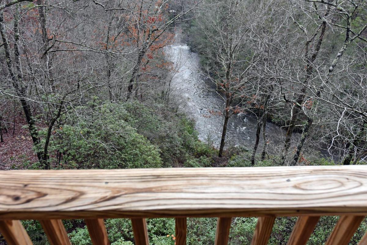 The Mayfly Cabin - Fightingtown creek, fly fishing, mountain view, fire pit, pet friendly getaway! - Housity