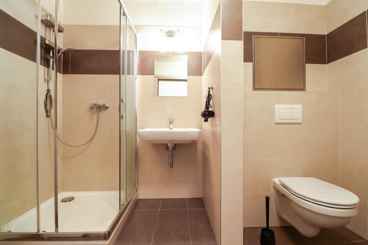 Apartments / 10 min from center / O2 ARENA - Housity