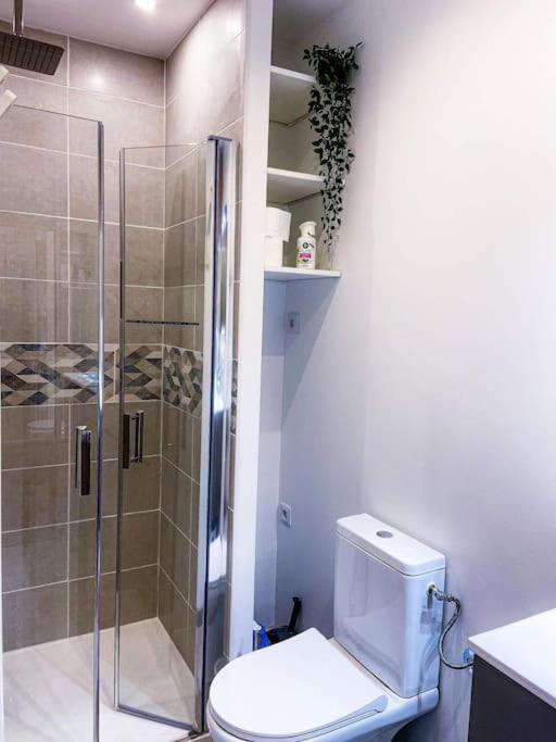 Apt 2 - LE KENNEDY - Hizvo