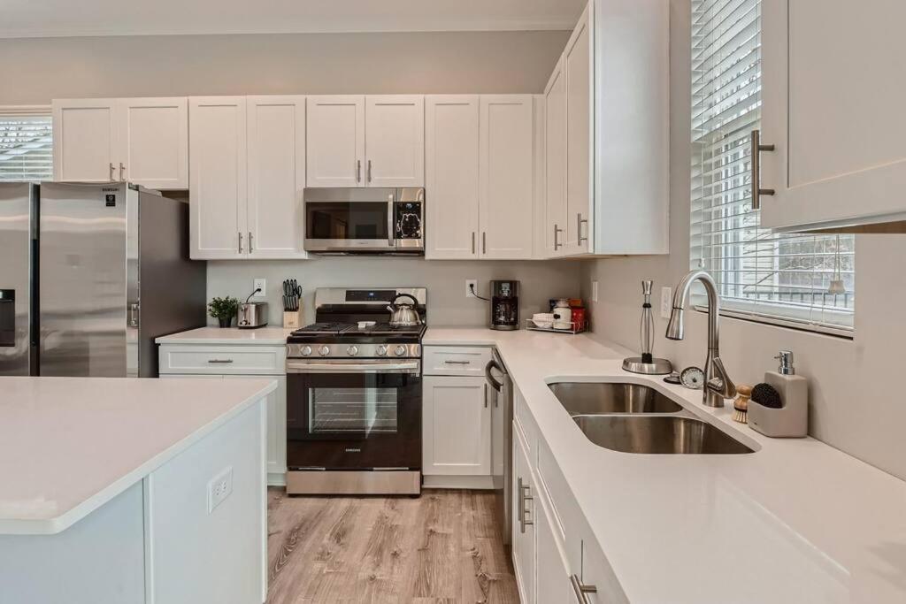 Luxurious Atlanta Retreat!!! - Housity