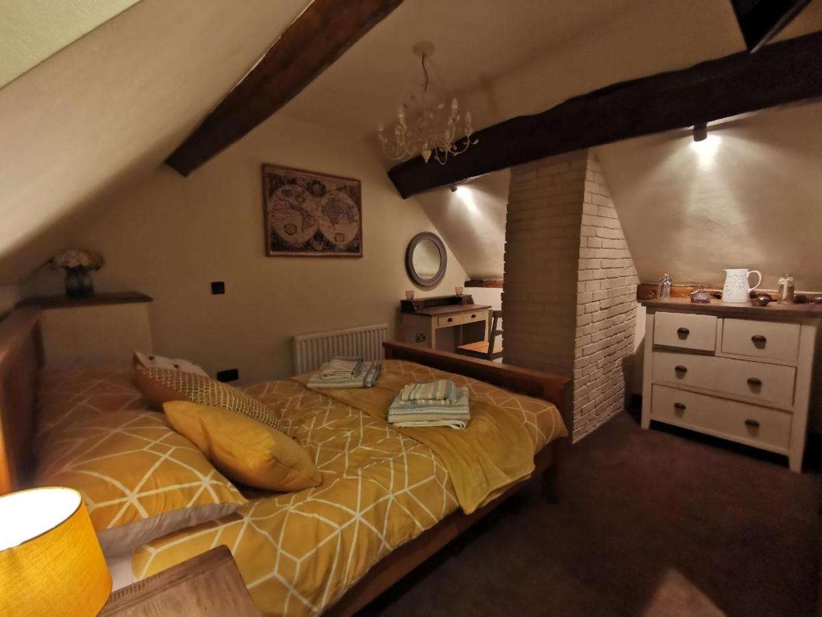 Riverside 2 bed apartment Bewdley Worcestershire - Housity