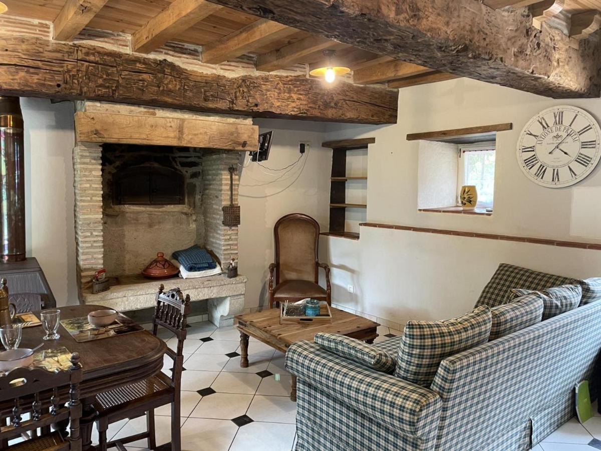 Gîte charme & confort avec piscine, terrasse, jardin clos, près de Néris les Bains, animaux acceptés - FR-1-489-344 - Housity