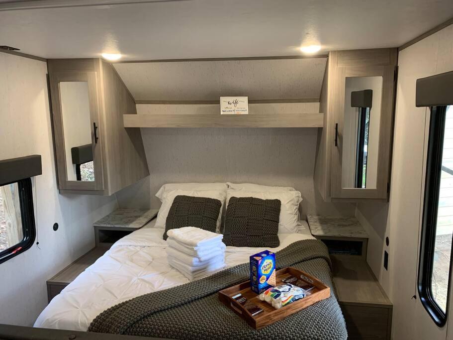 Suitetrails - Daffodil Dream Camper