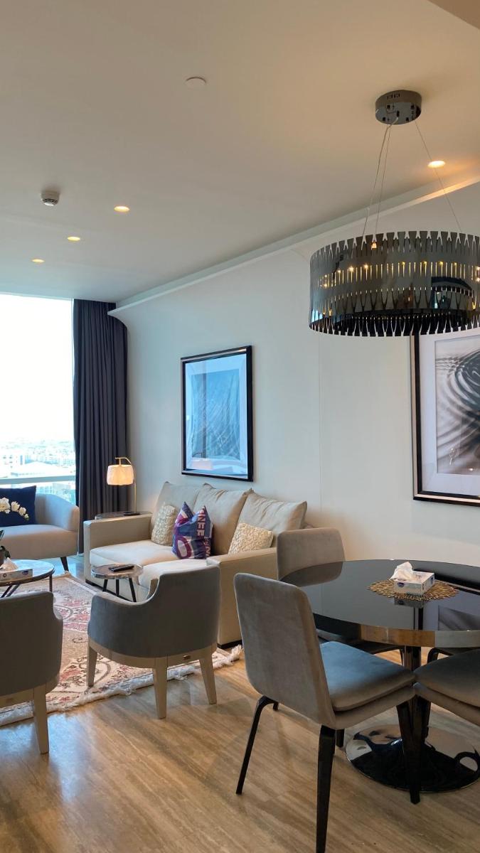 DAMAC FENDI Furnished 2-Bedroom Apartment - Hizvo