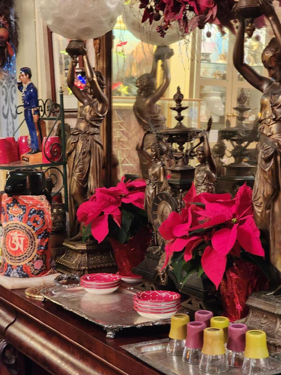 House of 1833 Bed and Breakfast - Housity