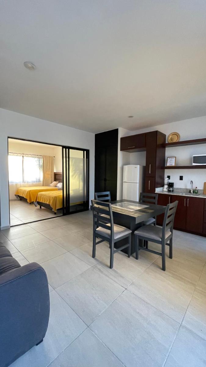 Departamento con alberca a 4 cuadra del malecon - Housity