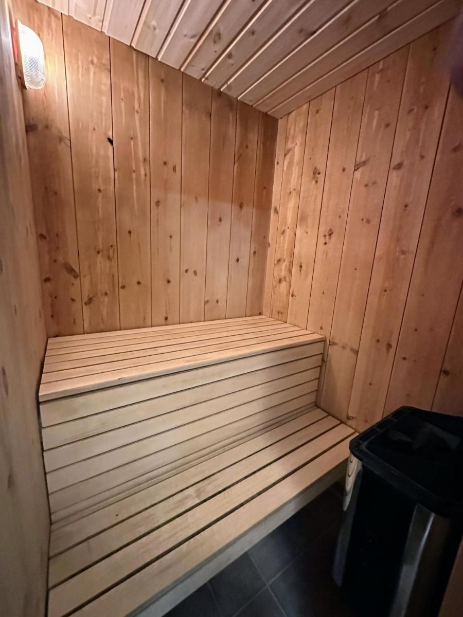 Bruksvallarna Lullens stugby - Housity