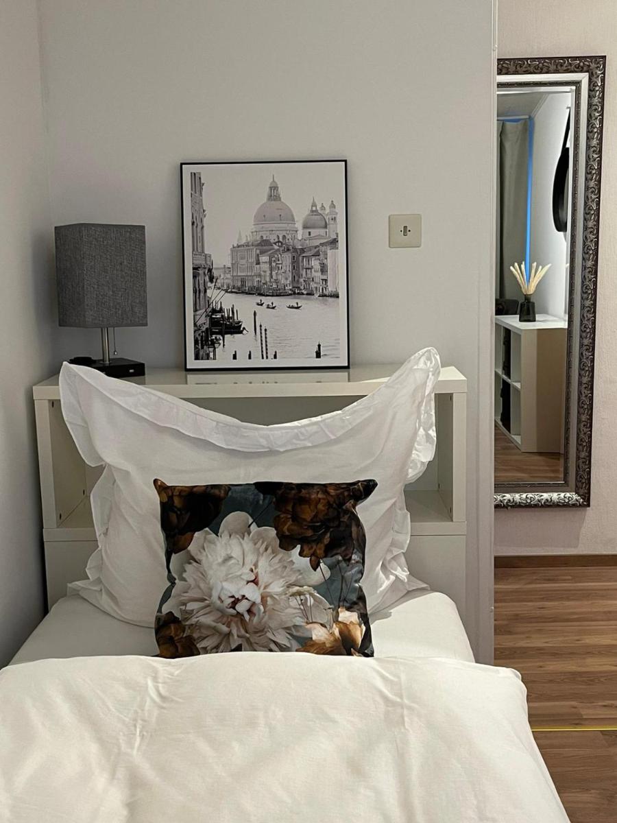 CASA INN ParkView - Relax & Chill - Perfect for Business Travel, Weekend Trip, Family&Friends, Dogs Lover, Romance, Layover or Longstay - Housity