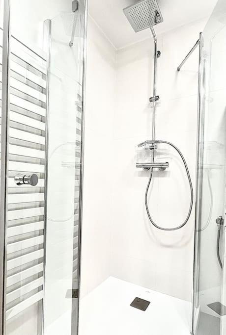 Suitetrails - Cosy & New 2 bedrooms in center -9B