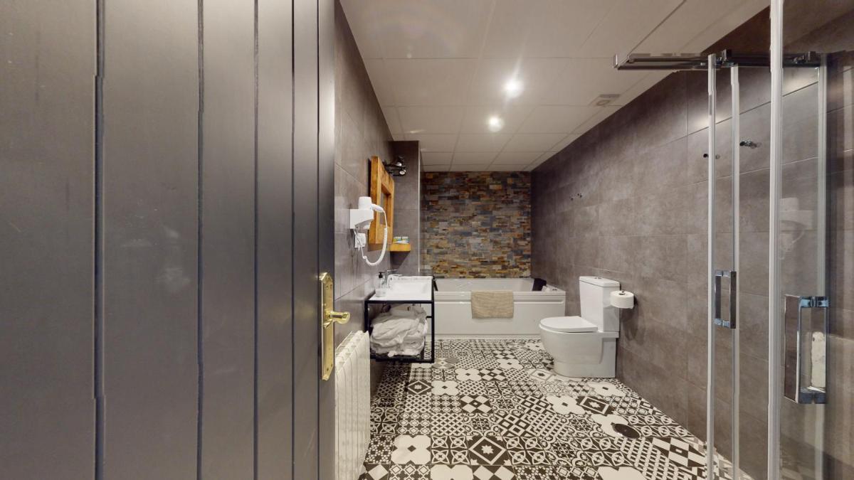 Bellevall hotel - Housity