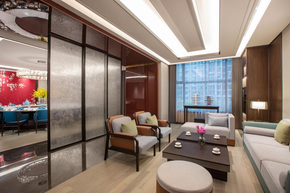 Crowne Plaza Zhengzhou High Tech Zone, an IHG Hotel - Housity