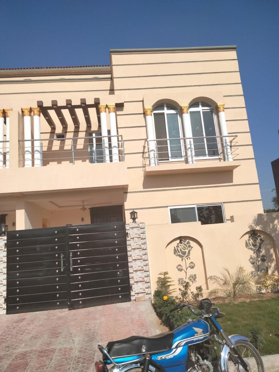 Inviting 3-Bed House in Jhelum - Housity