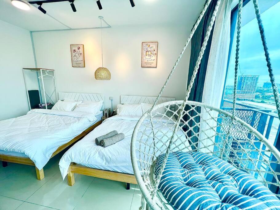 G 1-5pax Cozy Home Trefoil Setia Alam 100mps Wifi & TV SCCC - Housity