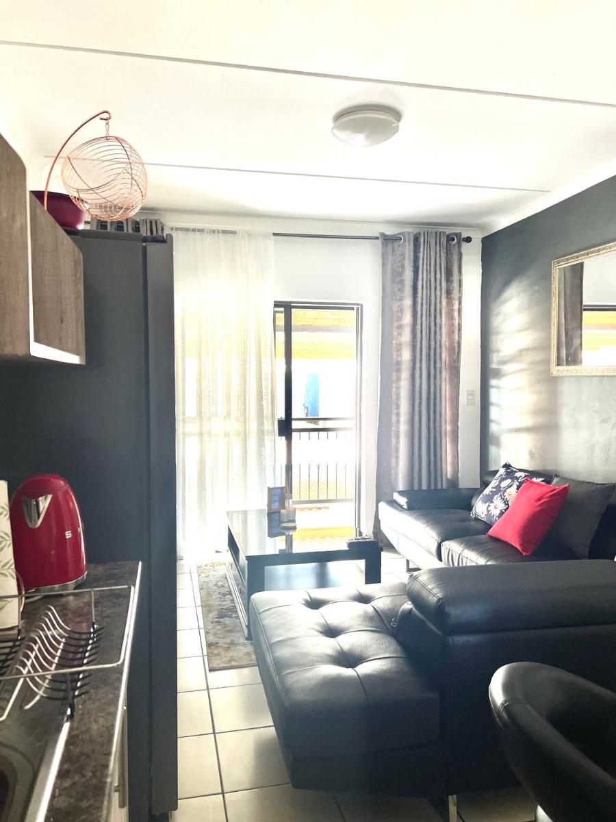 Lovely Apartment near OR TAMBO - Housity