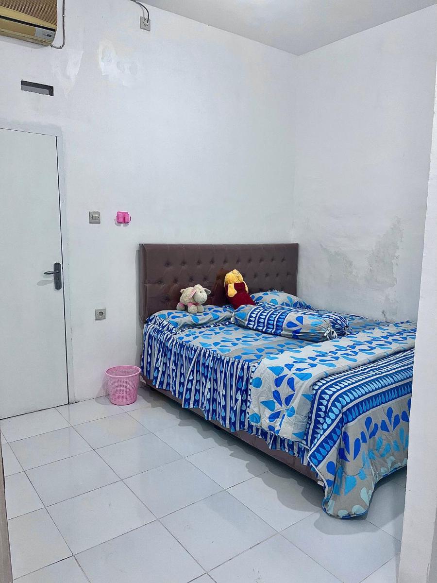 Suitetrails - Comfortable Family Home @Graha Permata Kota CP03