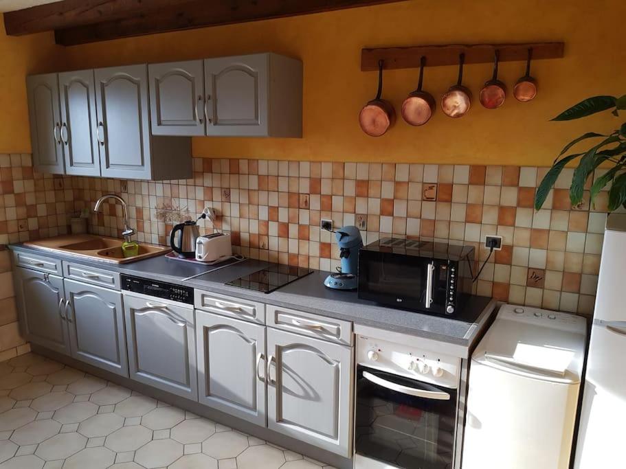 Les Souchottes, charmante maisonnette - Housity