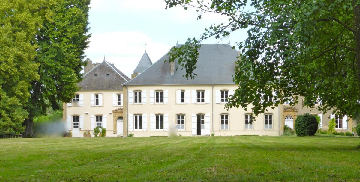Maison d'hôtes Le Château de Puxe - Housity