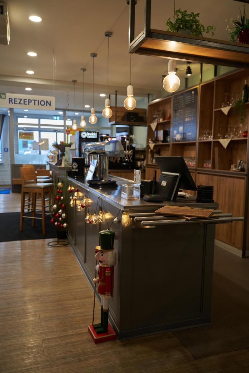 Hotel Auszeit im Euro Rastpark Guxhagen - Housity