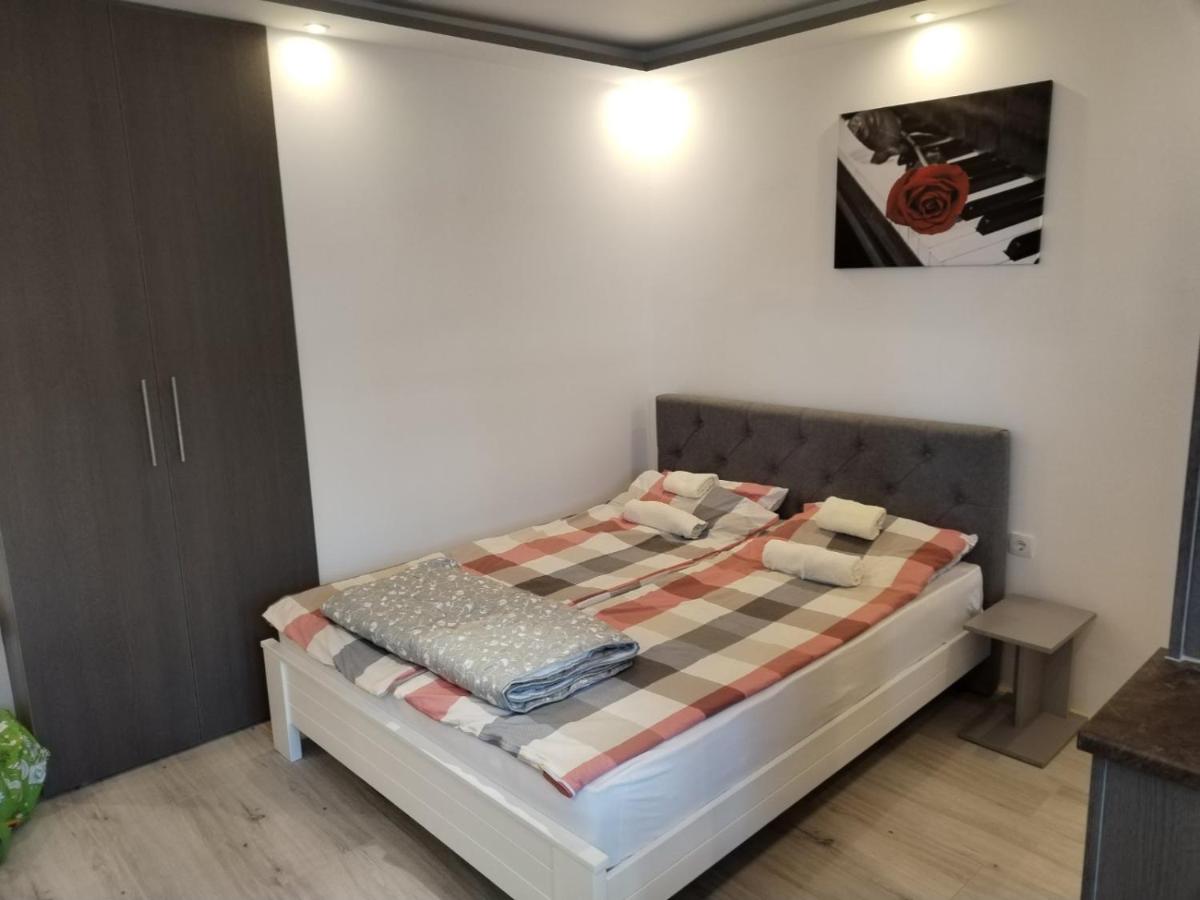 VIN Studio - Housity