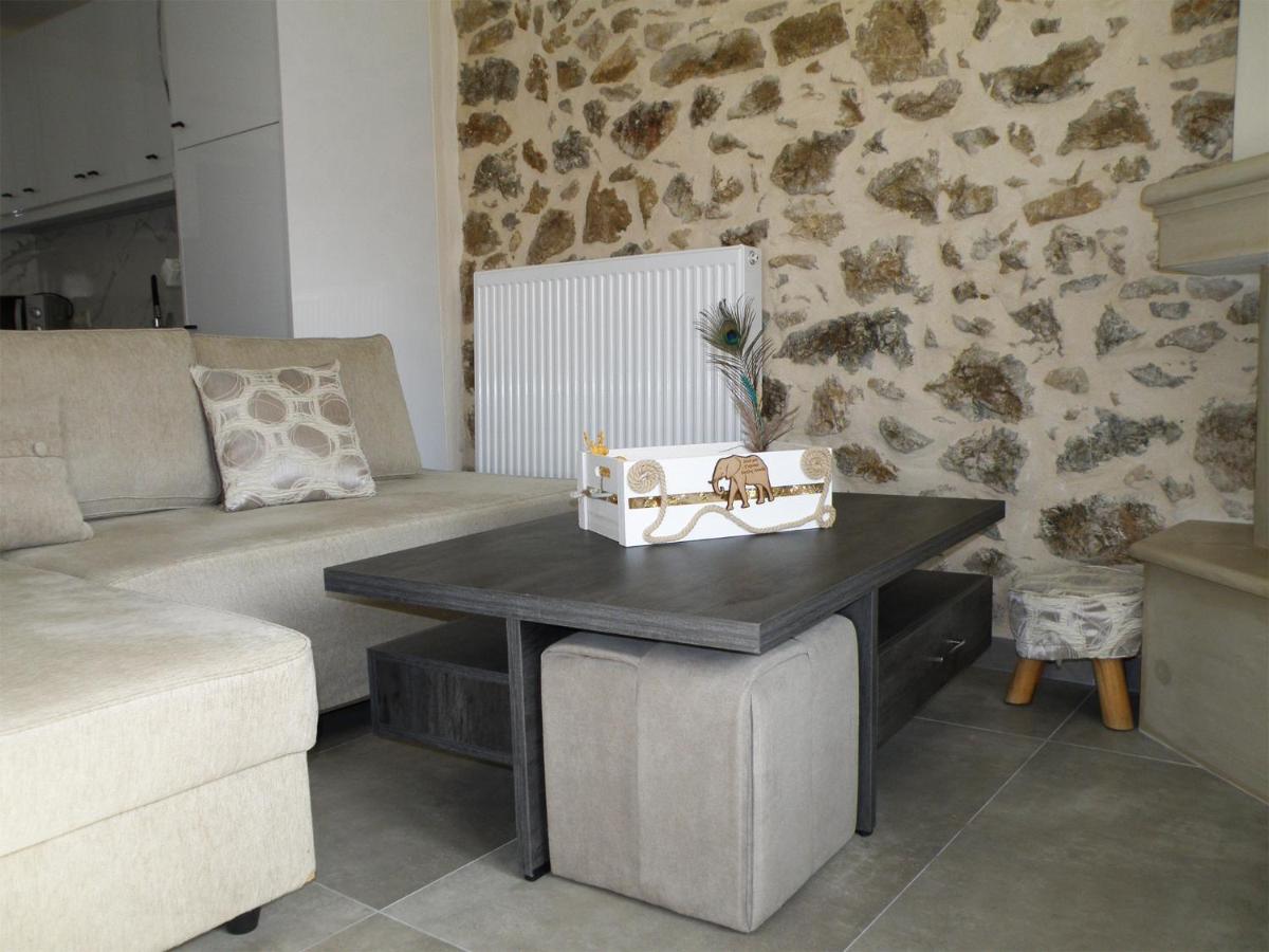 Tratidional House in Kalives - Housity