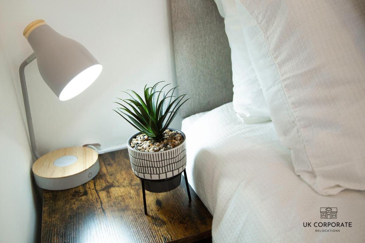 2 bed Apartment by UK Corporate Relocations Ltd - Housity