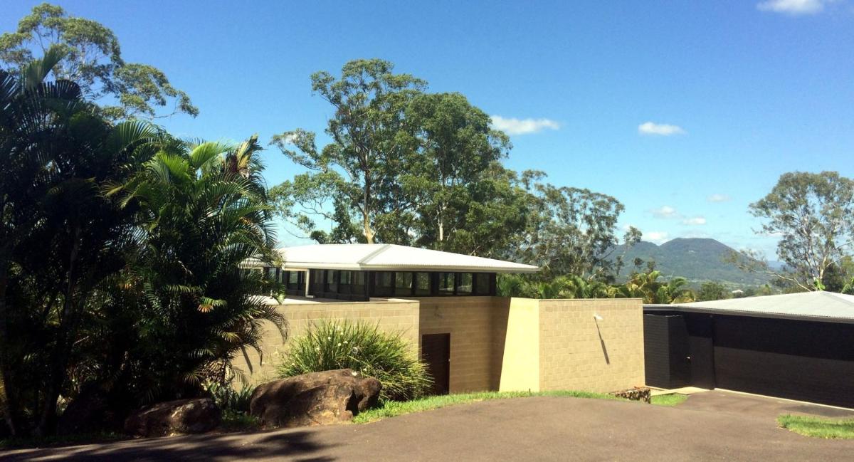 Phoenix Eumundi - Housity
