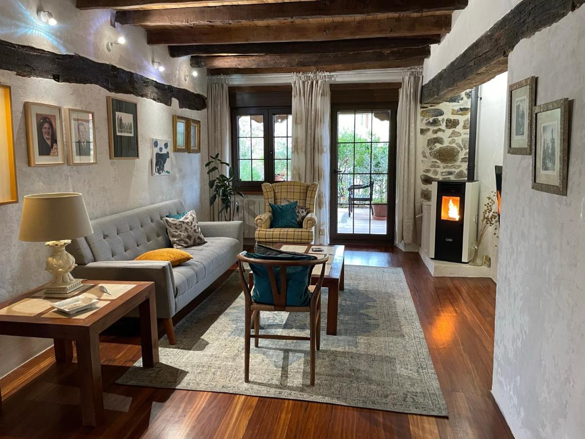 Vitori's House Tourist Accommodation - Housity