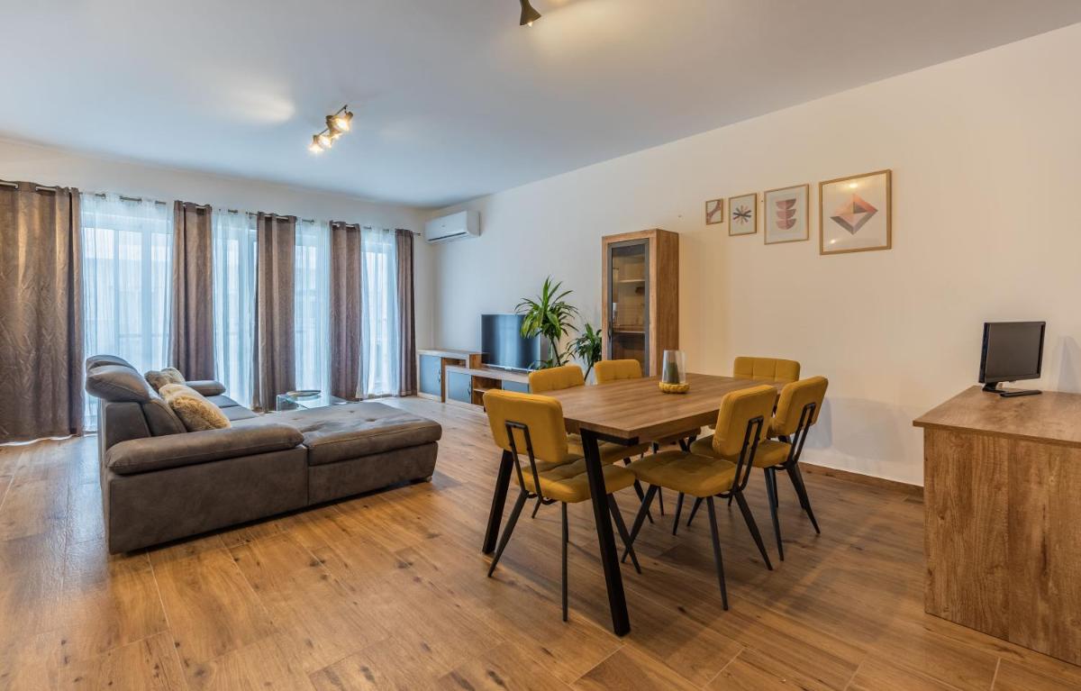 SF Homes - Highly finished & spacious apartment in central Malta - Housity