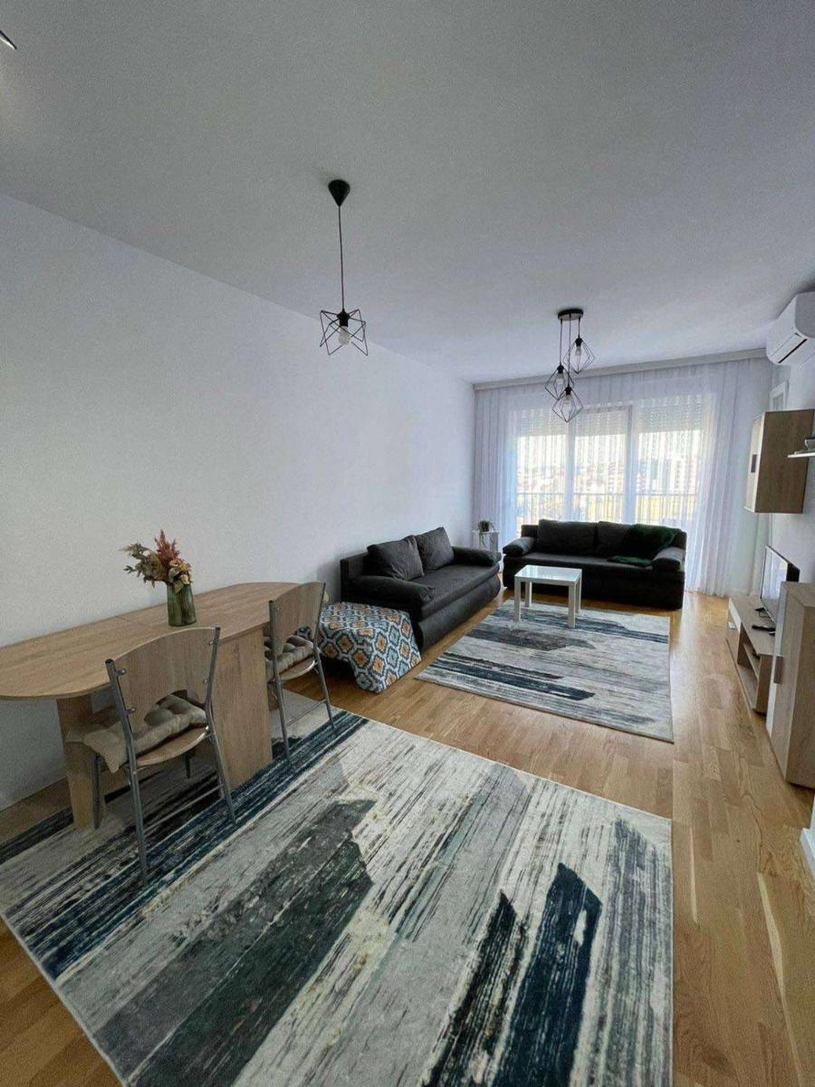 Suitetrails - Lovely apartment in Peja Citycenter