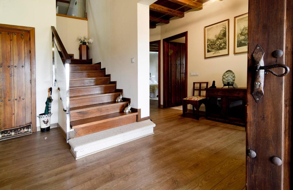 Casa Entre Piedras y Estrellas - Housity