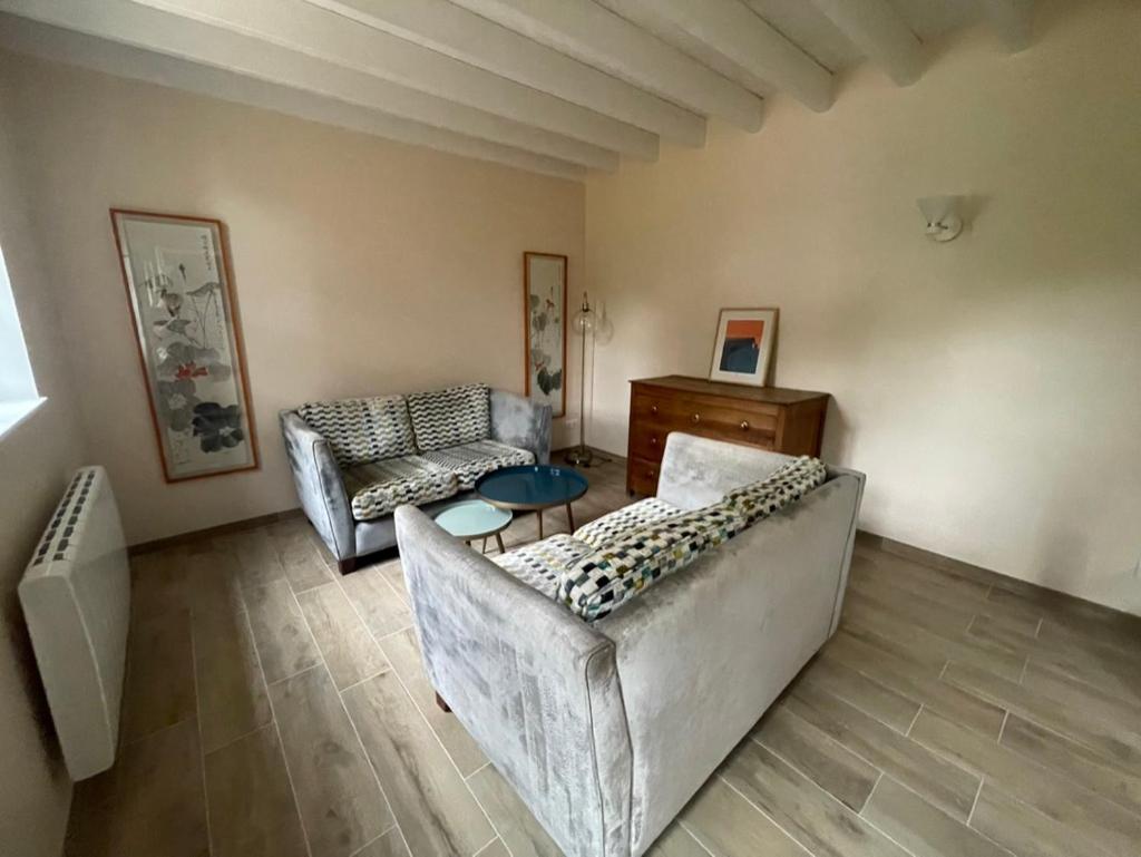 Gîte Les Roches d'Étigues - Housity