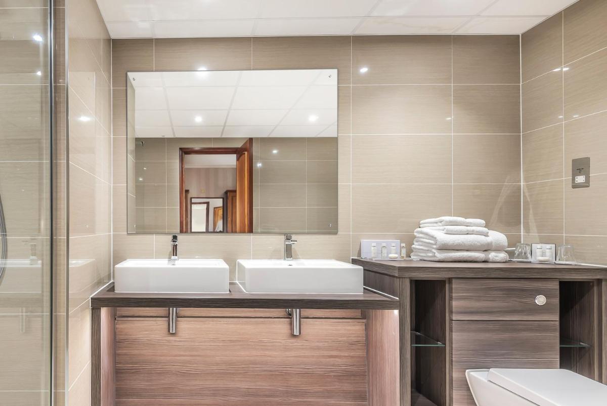 Coppid Beech - Housity