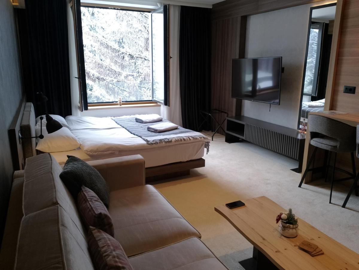 WOODSIDE WOODSIDE Apartments Kopaonik FREE Parking & SPA , FREE SKI Locker - Housity