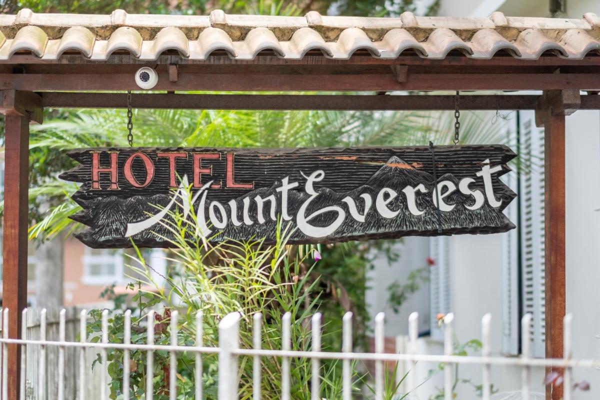 Hotel Mount Everest - Housity