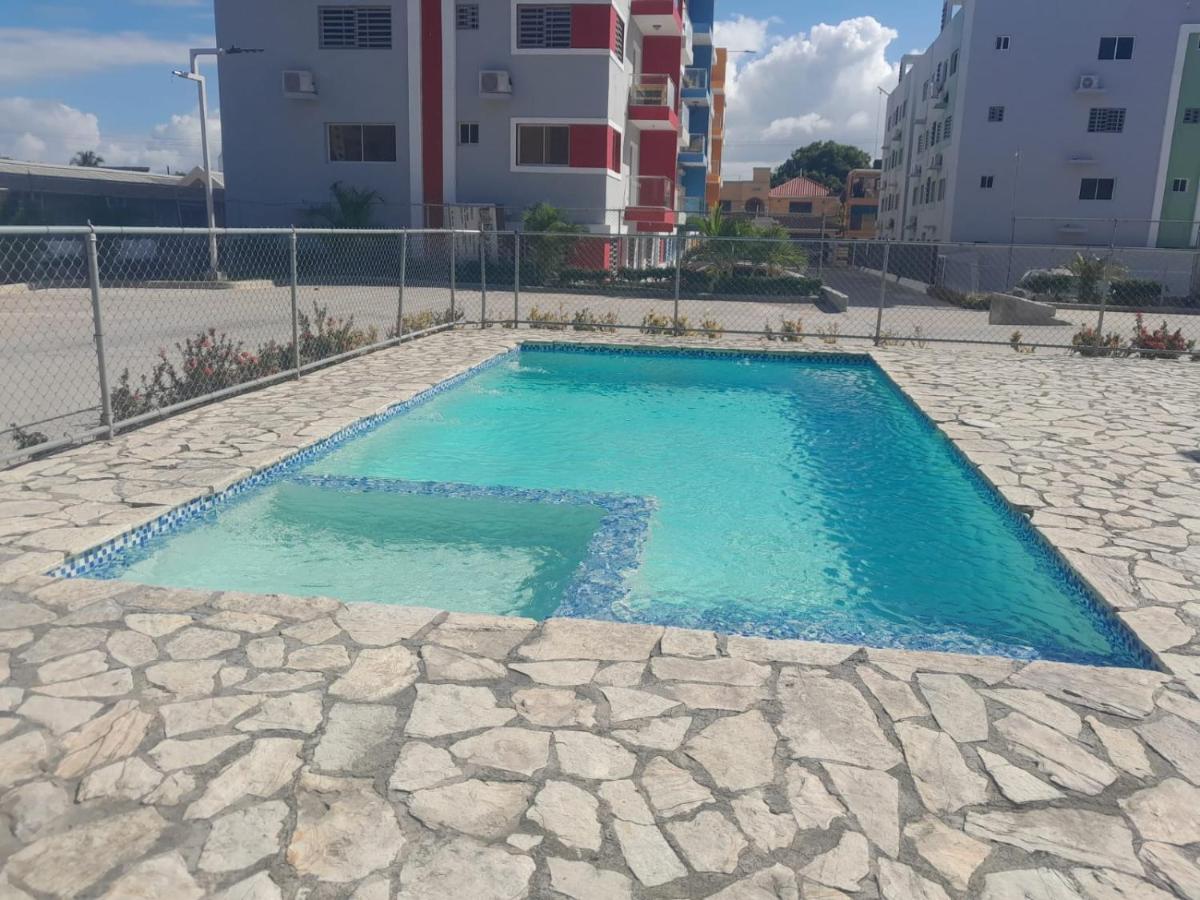 ELEGANT APARMENT WITH POOL - Housity