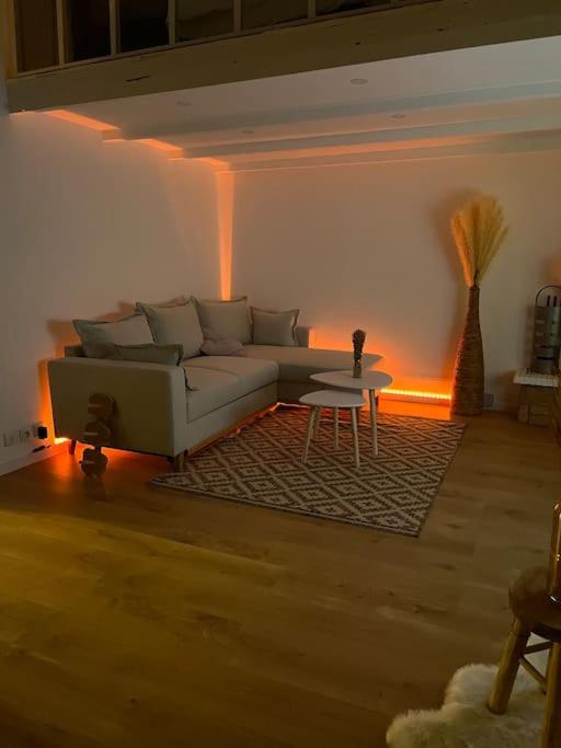 Room95 - Housity