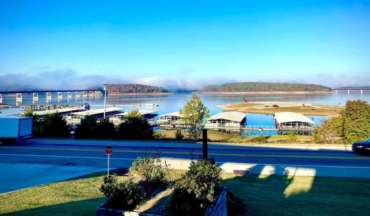 Lake Norfork Resort - Housity